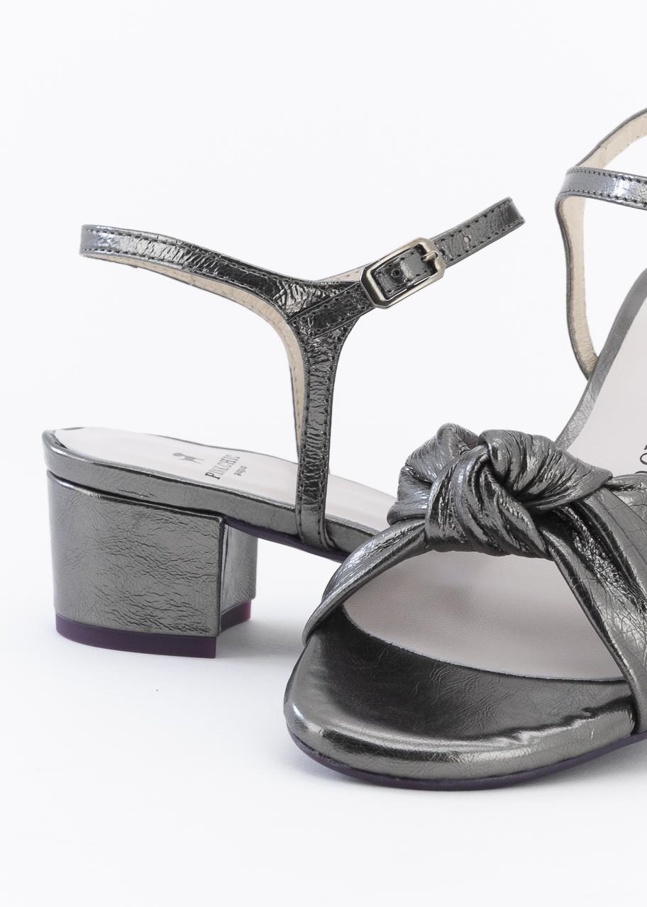 RAQUEL ESTAÑO METAL