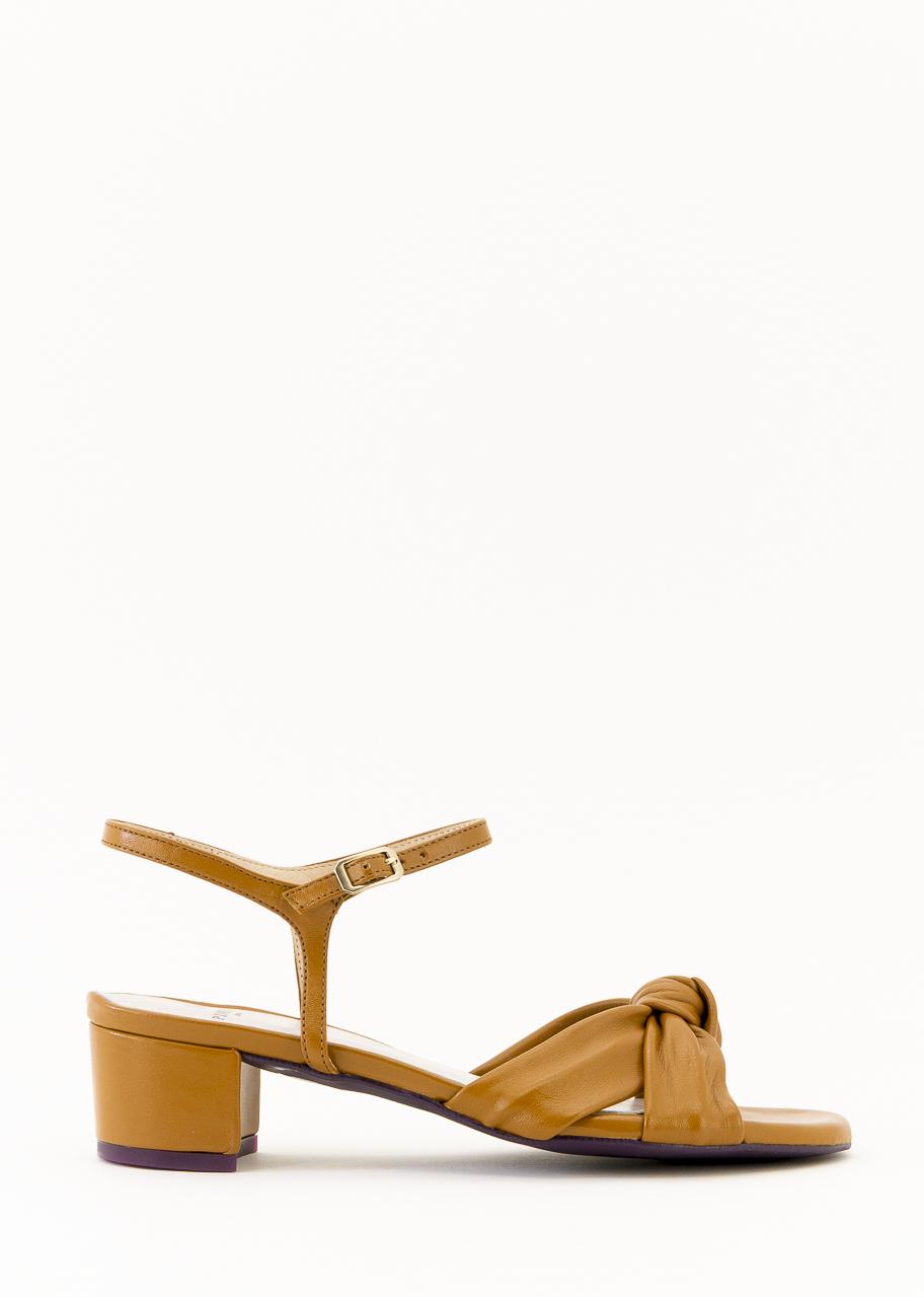 RAQUEL CAMEL ESENCIAL