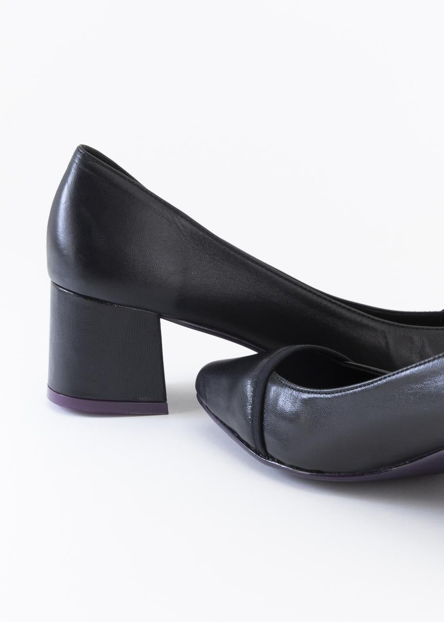 ELIANA NEGRO ESENCIAL