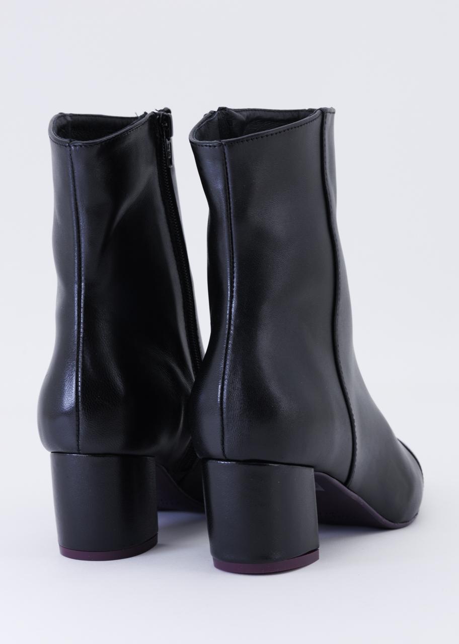 JIMENA NEGRO ESENCIAL