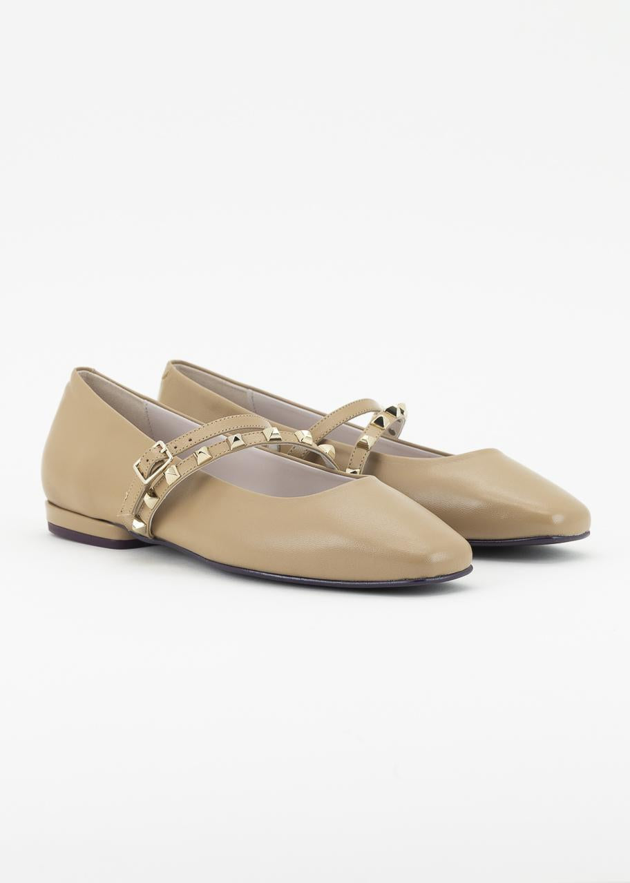 CLAUDIA CAMEL ESENCIAL