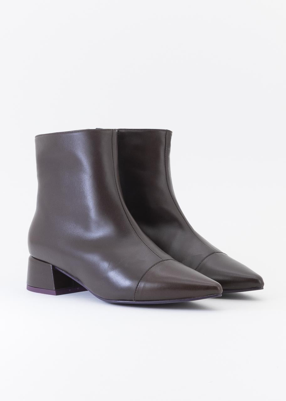 TANIA MARRON ESENCIAL