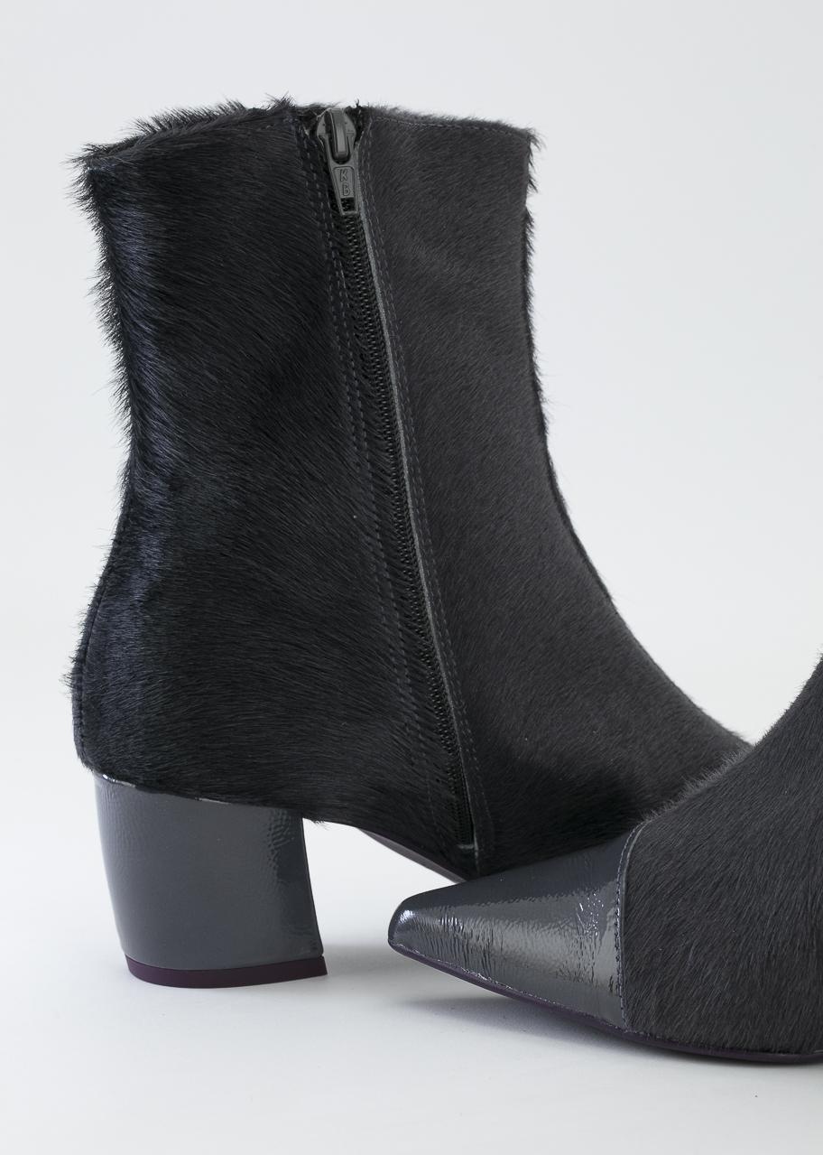 JIMENA GRIS CAVALLINO
