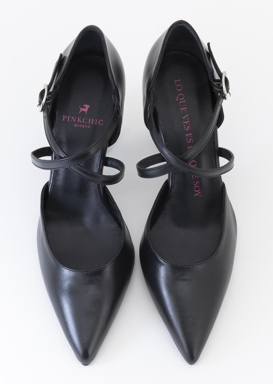 JULIA NEGRO ESENCIAL