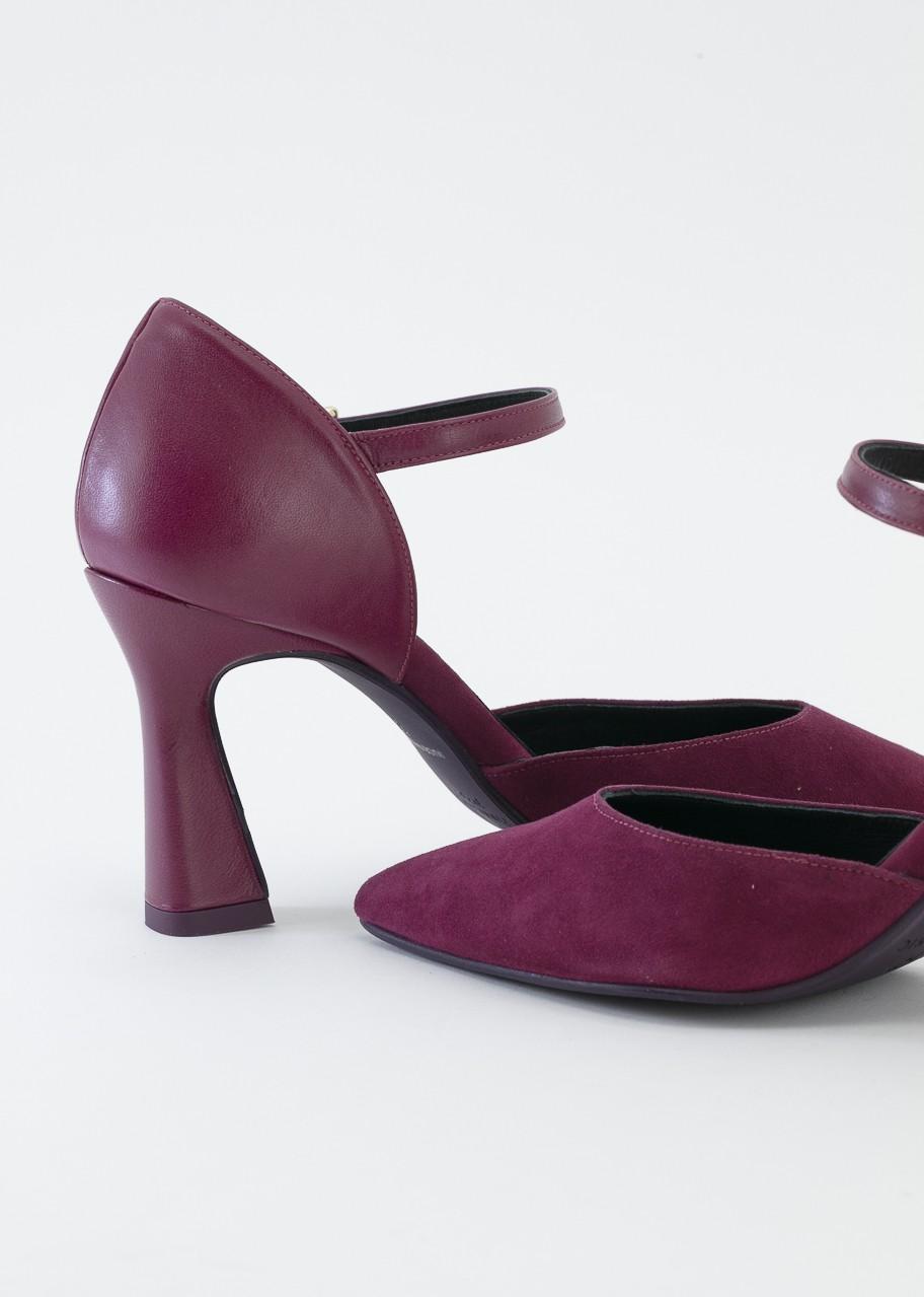 ELENA CEREZA ESENCIAL