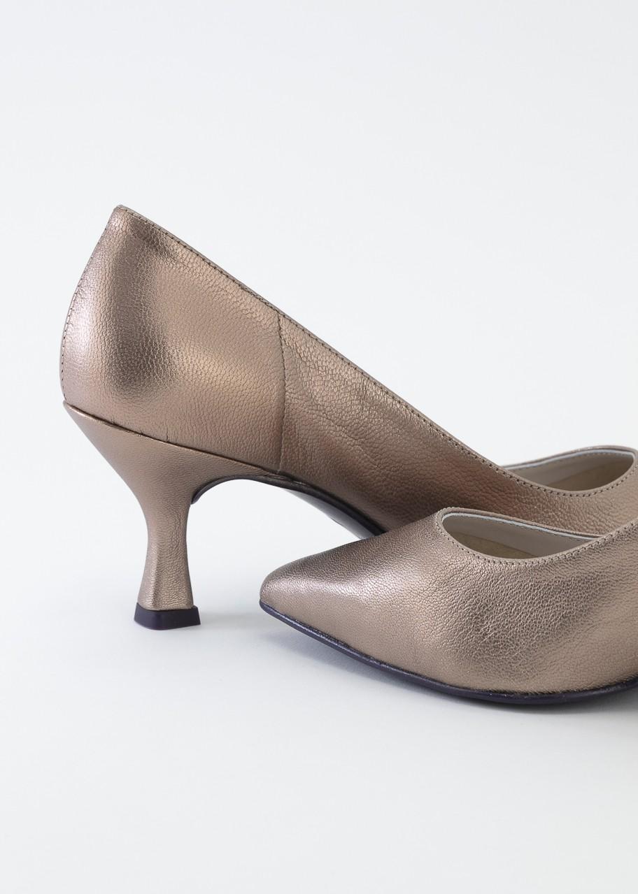 DANIELA BRONCE METAL