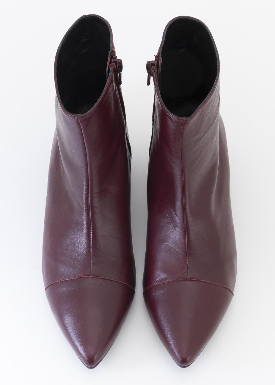 TANIA BURDEOS ESENCIAL