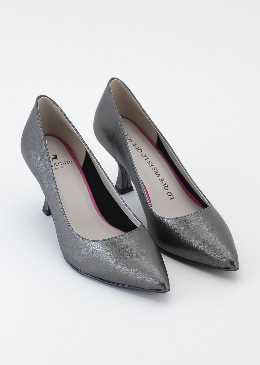 DANIELA ESTAÑO METAL