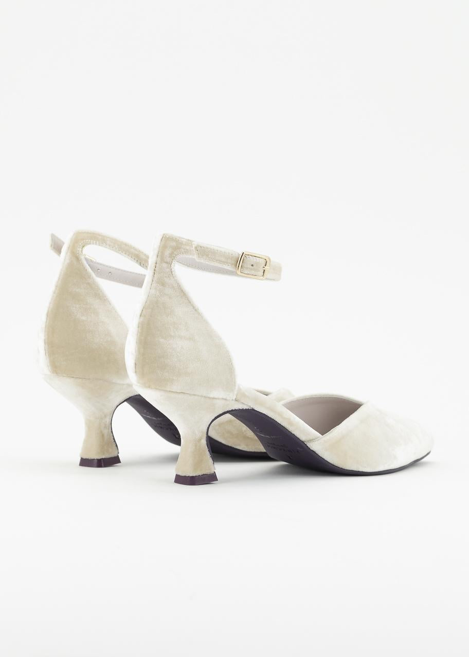 YAIZA BEIGE TERCIOPELO