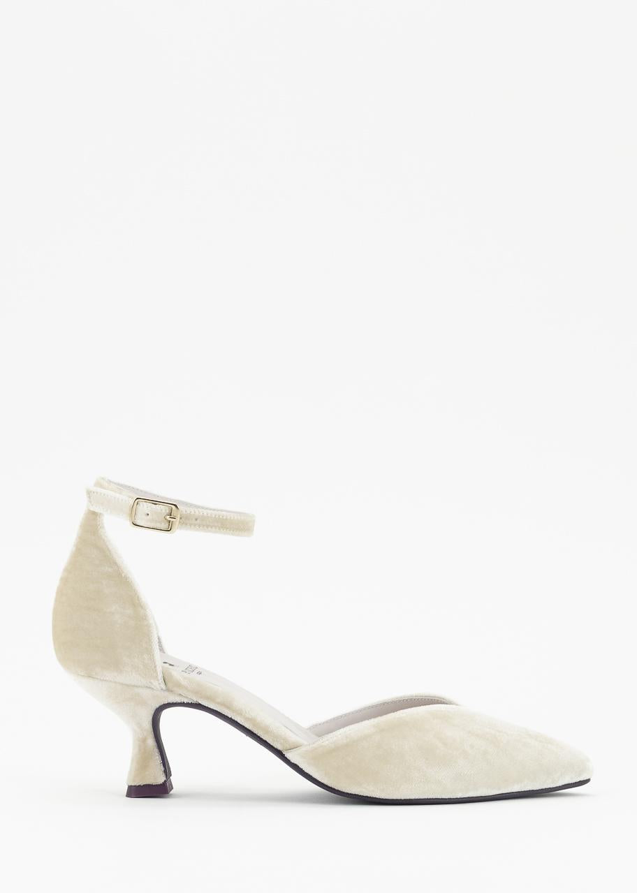 YAIZA BEIGE TERCIOPELO