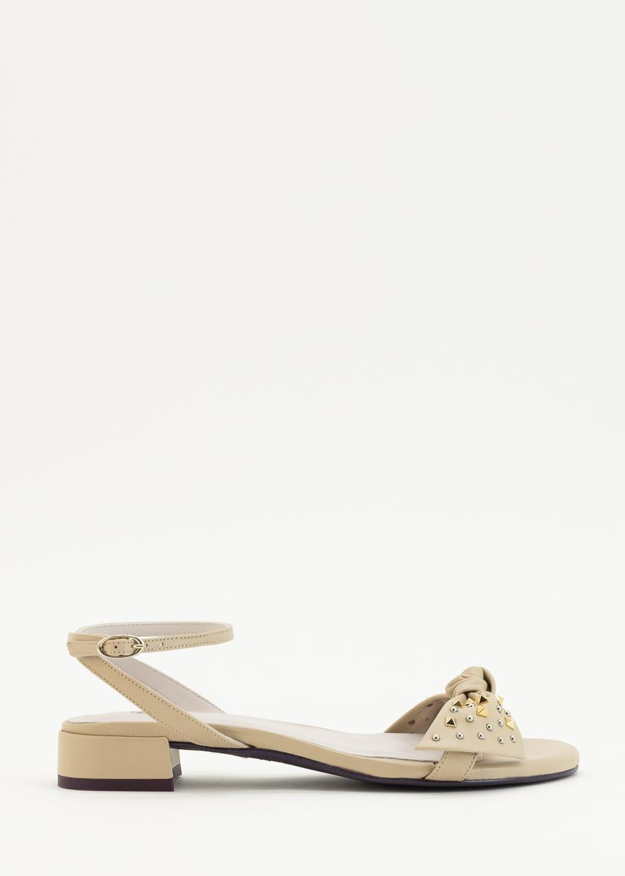 LARA TAUPE TACHAS