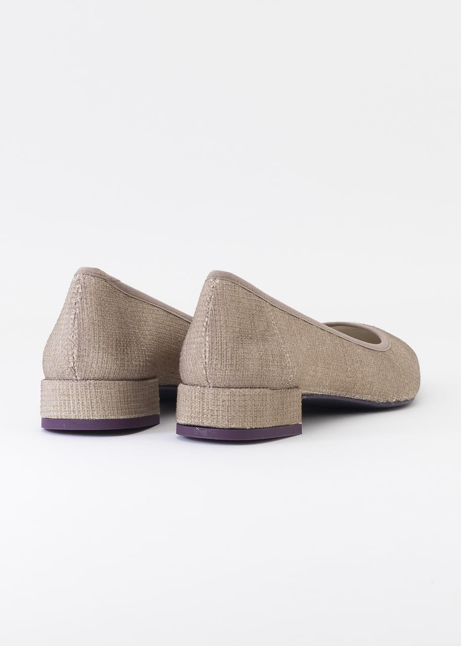 GRETA TAUPE RAFIA