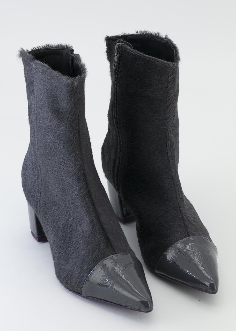 JIMENA GRIS CAVALLINO