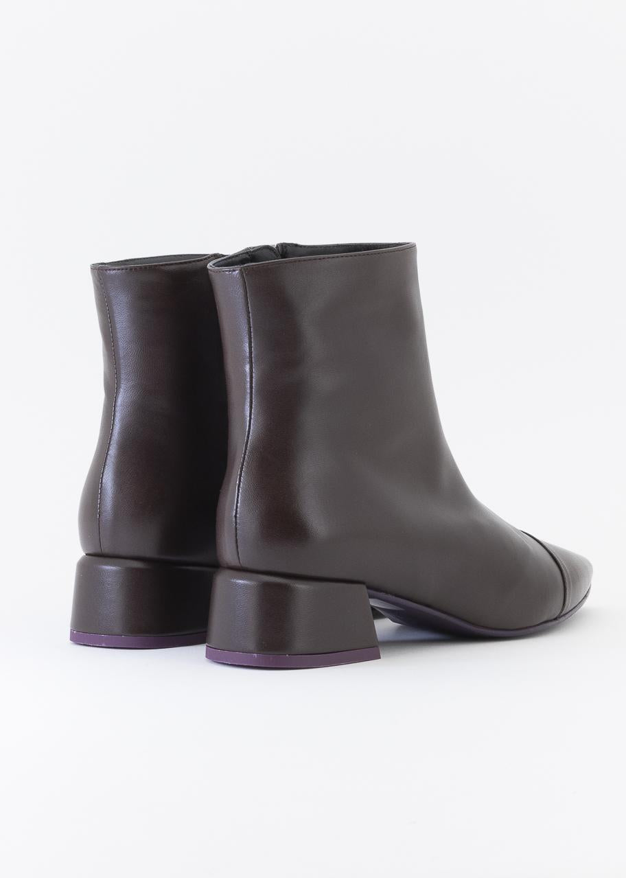 TANIA MARRON ESENCIAL