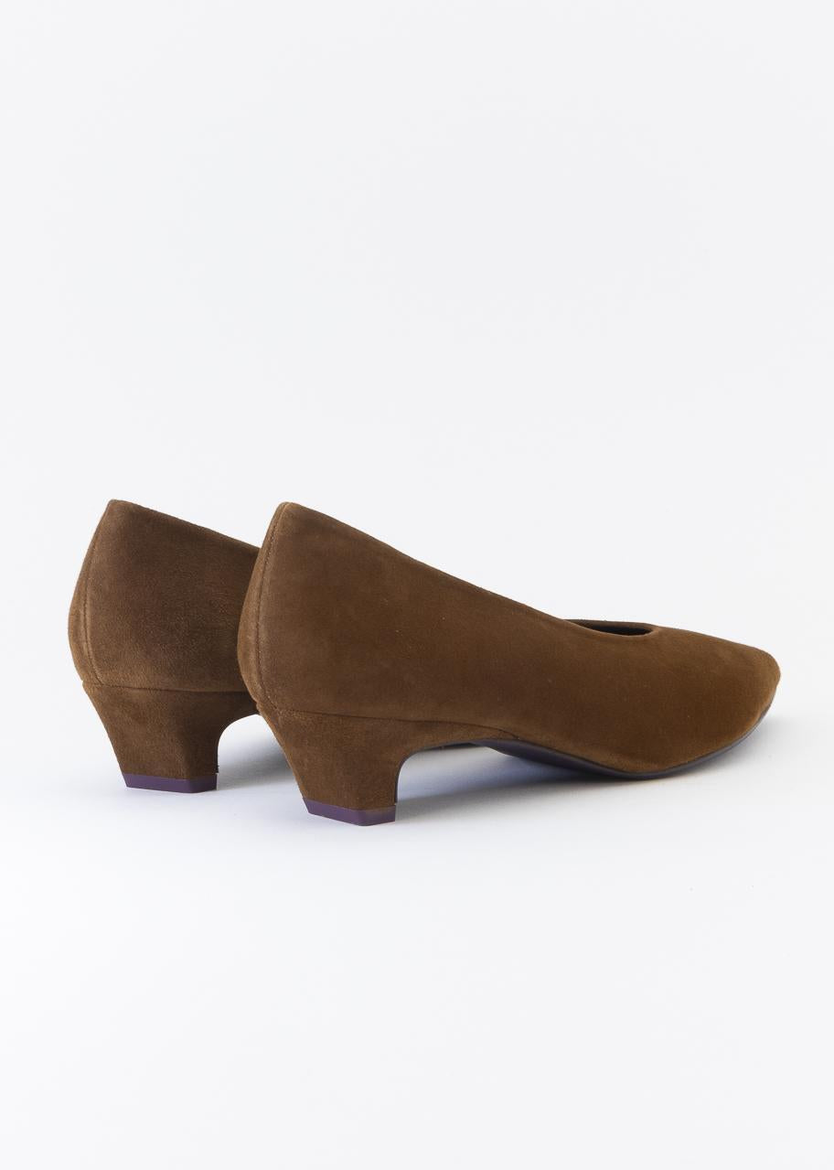 ARIANA CAMEL ANTE