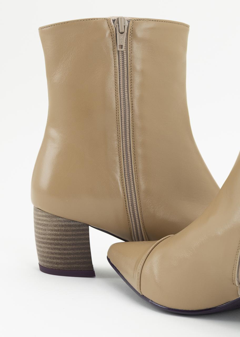 JIMENA CAMEL ESENCIAL